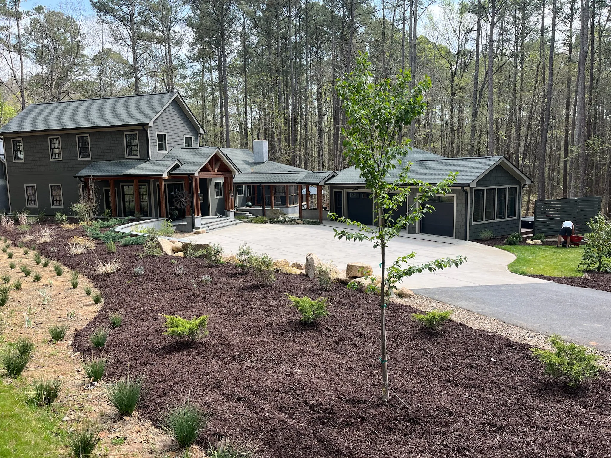 Mulch & Pinestraw, a Jesse Walters Landscaping project